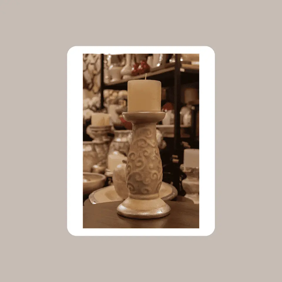Candelabro Labrado Beige Gde.