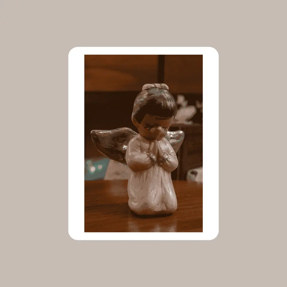 Ángel De La Guarda Niña
