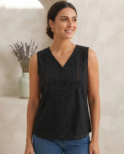 Blusa Musculosa Broderie