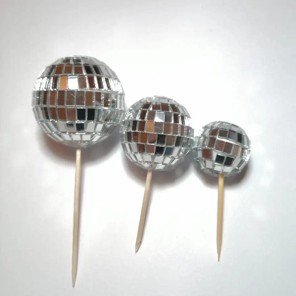 Esfera de espejo tipo bola de disco