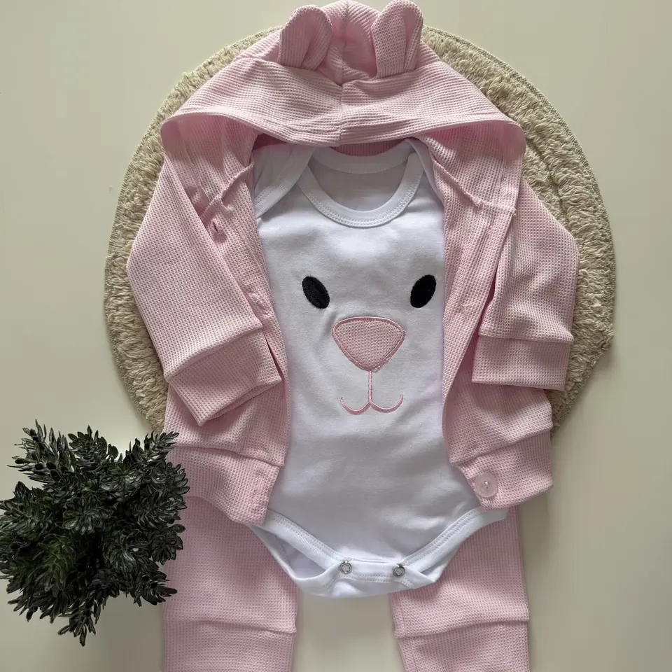 Conjunto tela gofre + body de algodón