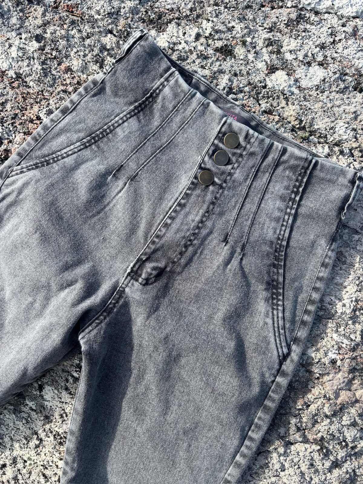 Jeans pinza gris
