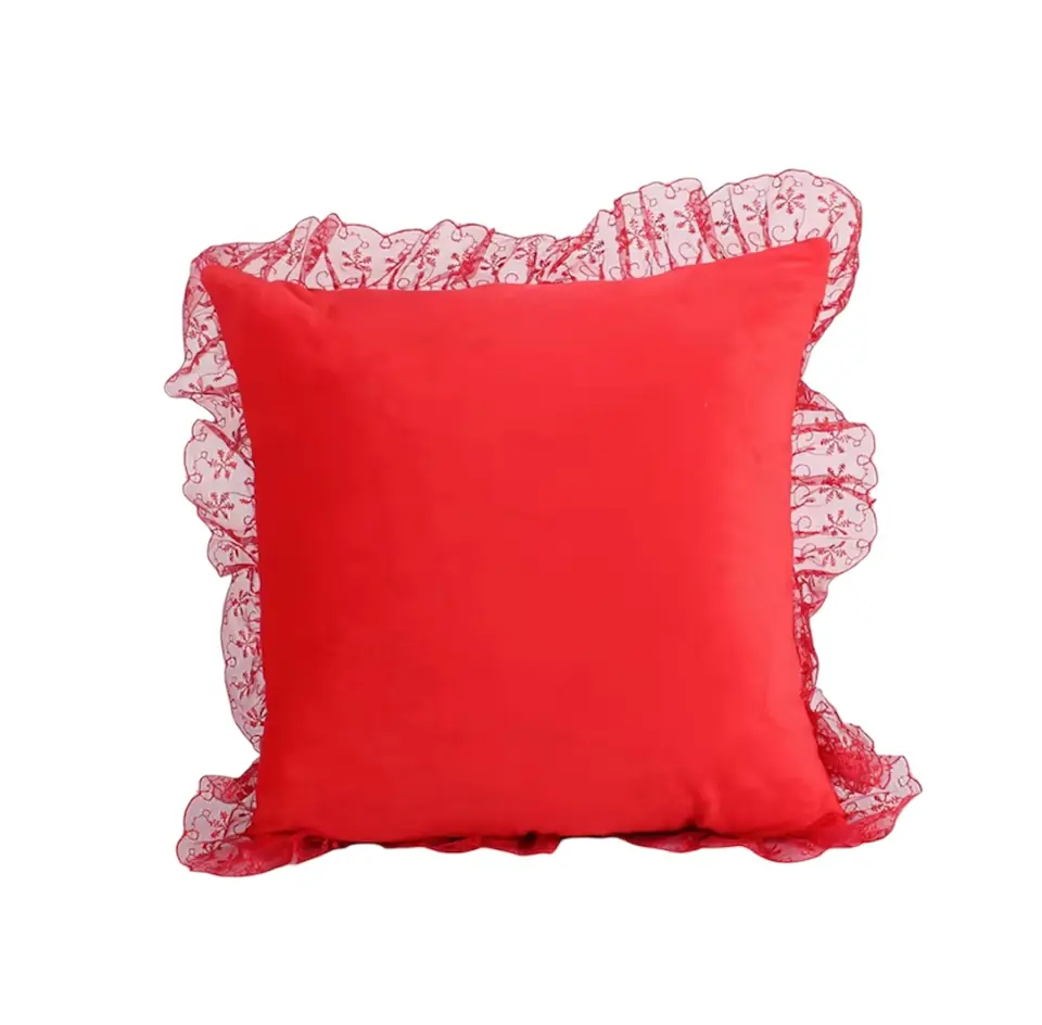 FUNDA ALMOHADÓN CON ENCAJE ROJO