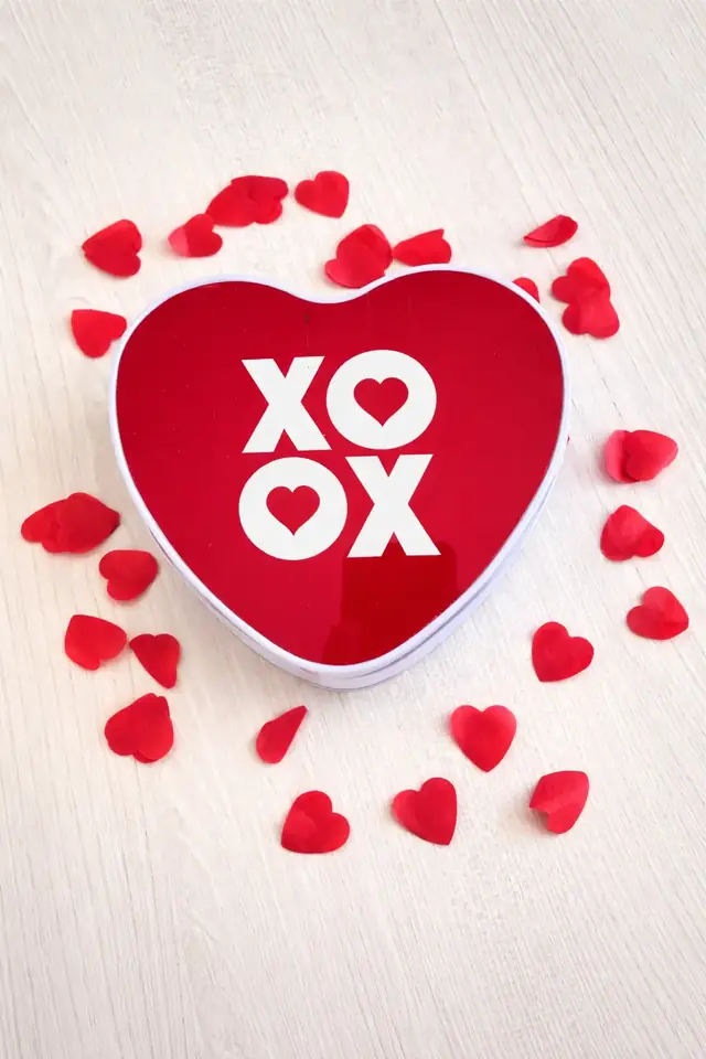LATAS CORAZON  X 10 UNIDADES