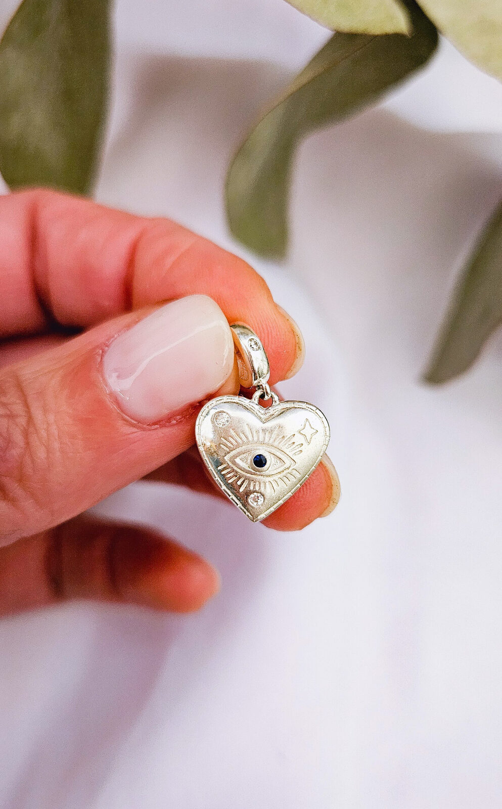 Dije protector corazón con circonias