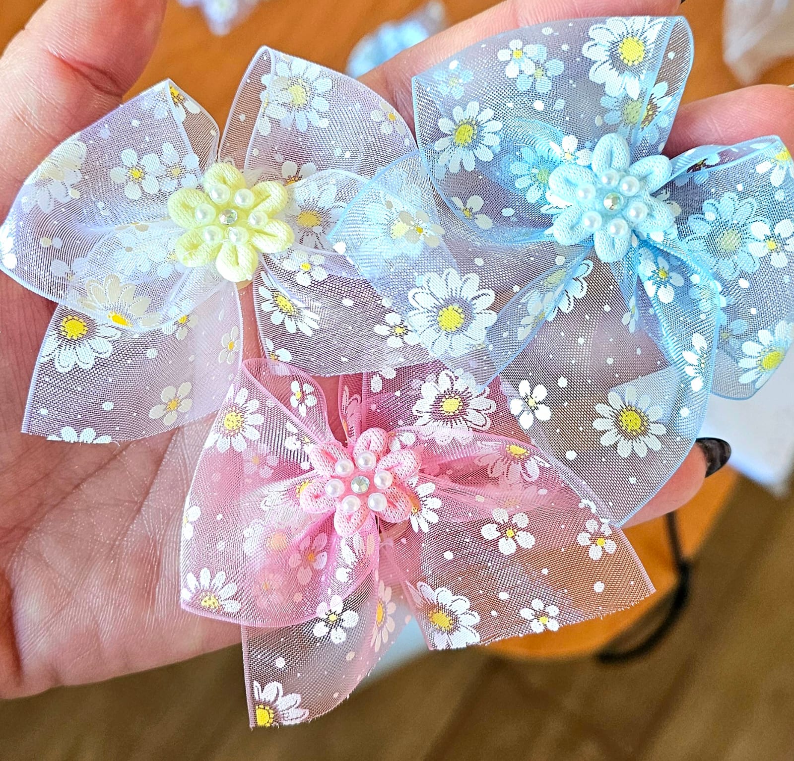 Par de Moñas grandes de Organza Estampada