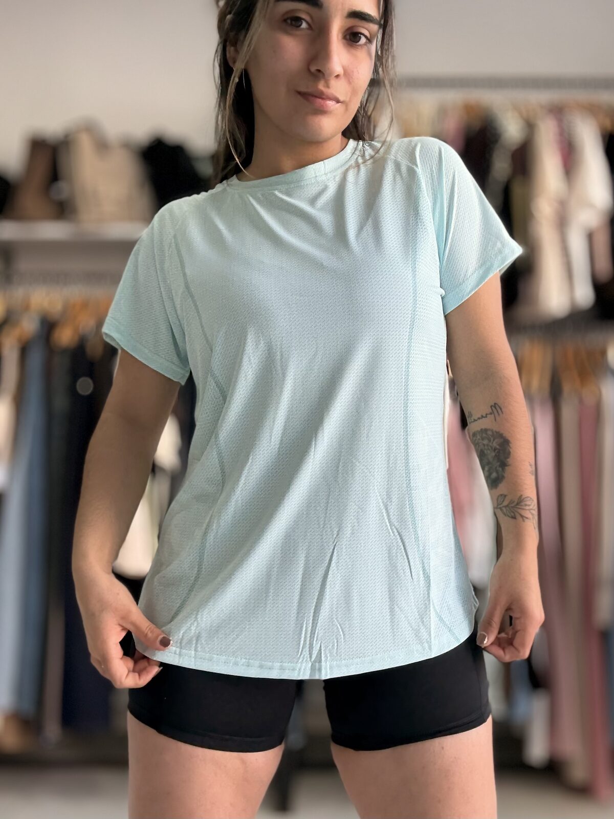 Remera ACTIVE celeste claro