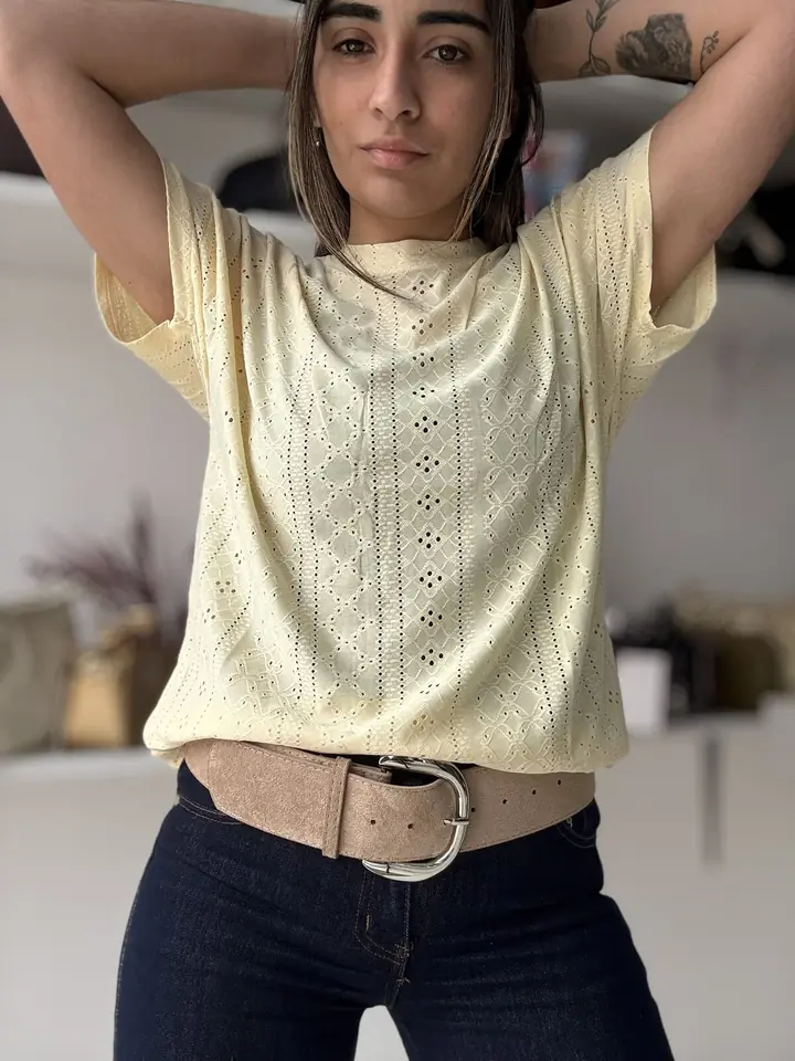 remera CLEO amarilla