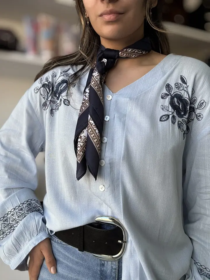 Camisa GARDEN celeste