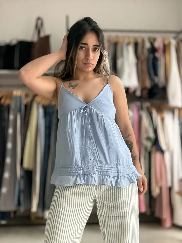top ROMÁNTICO celeste