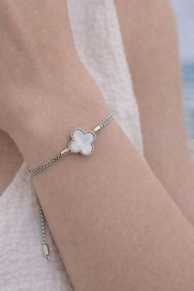 Pulsera van cleef con nacar