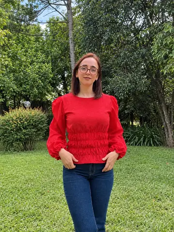 ❤️ Blusa roja fruncida