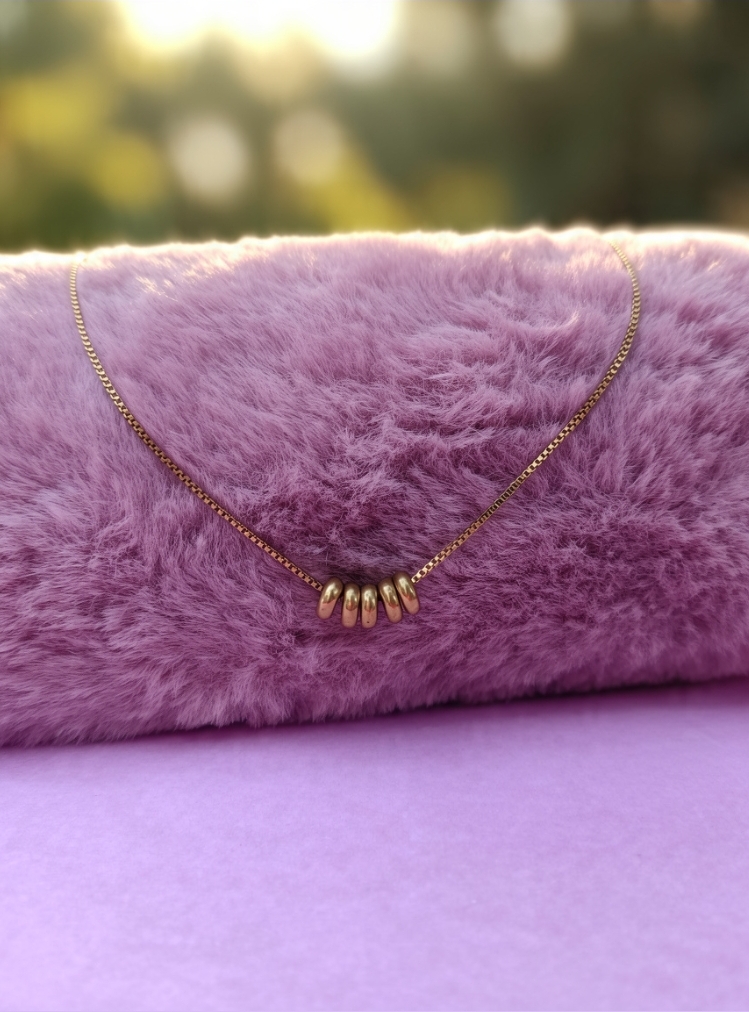 Collar Golden Rings 45 cm — Cadena Fina en Acero Dorado con Arandelas Centrales