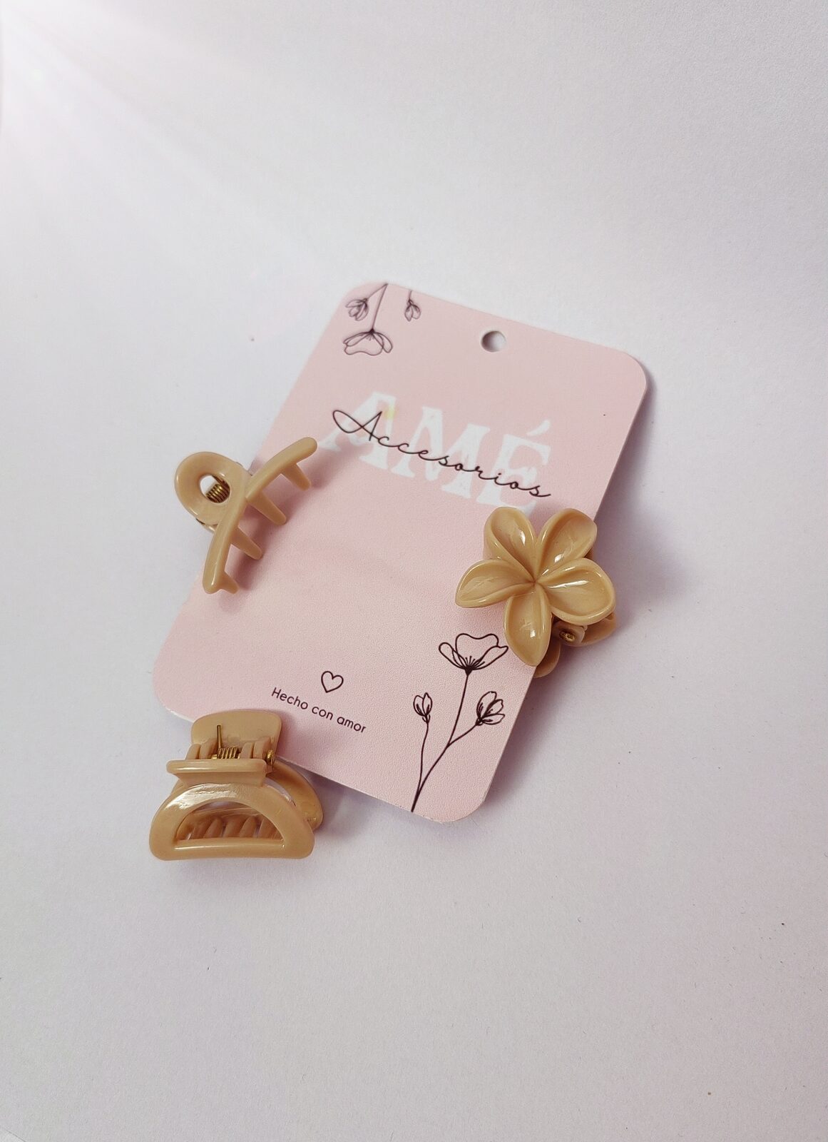 Set Mini Broches Nude Blossom Trio — Trío de Broches Beige