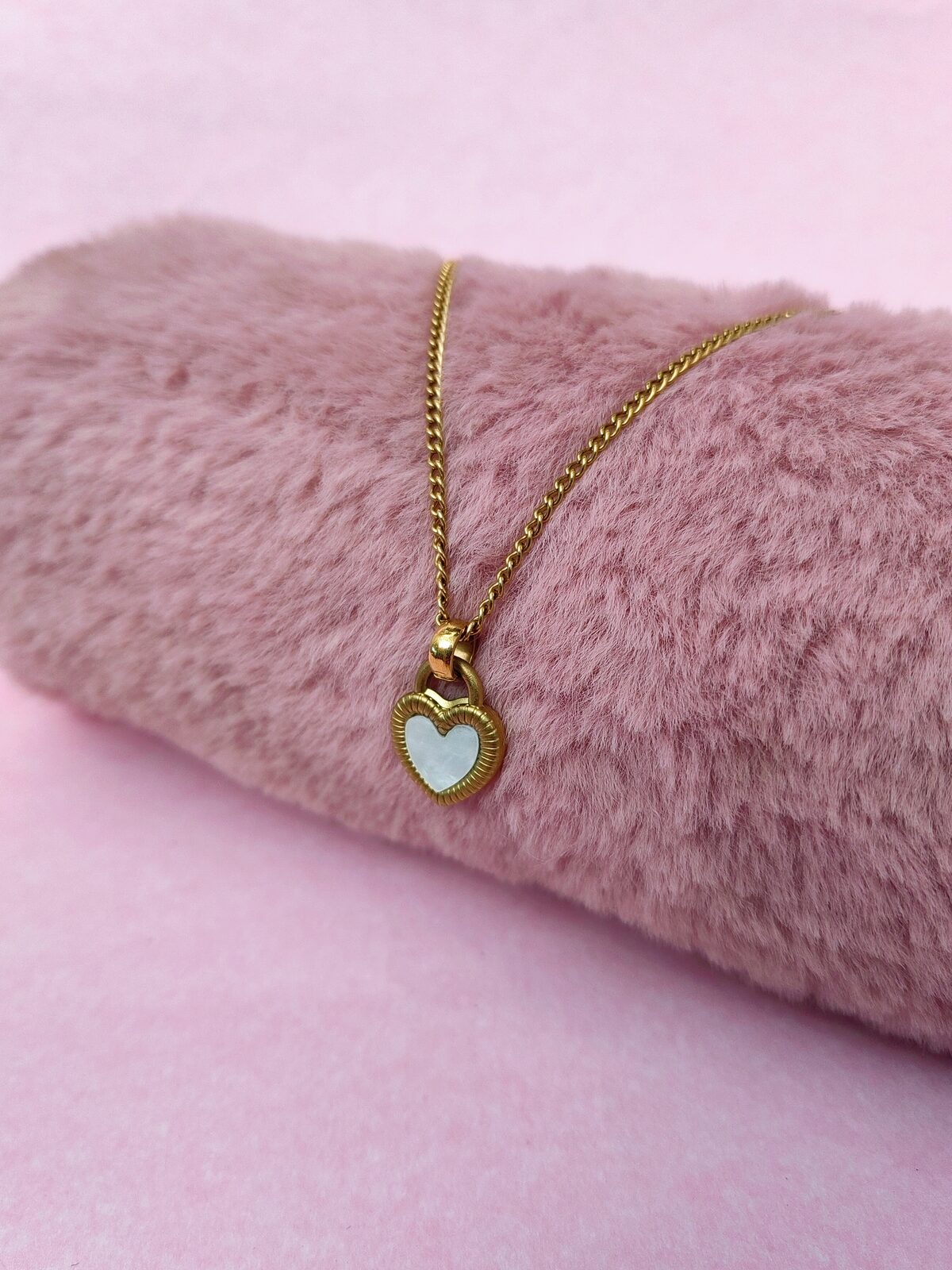 Cadena y Dije Doble Cara Reversible Heart Lock — Acero Dorado, Blanco Nacarado & Negro Profundo (45 cm)