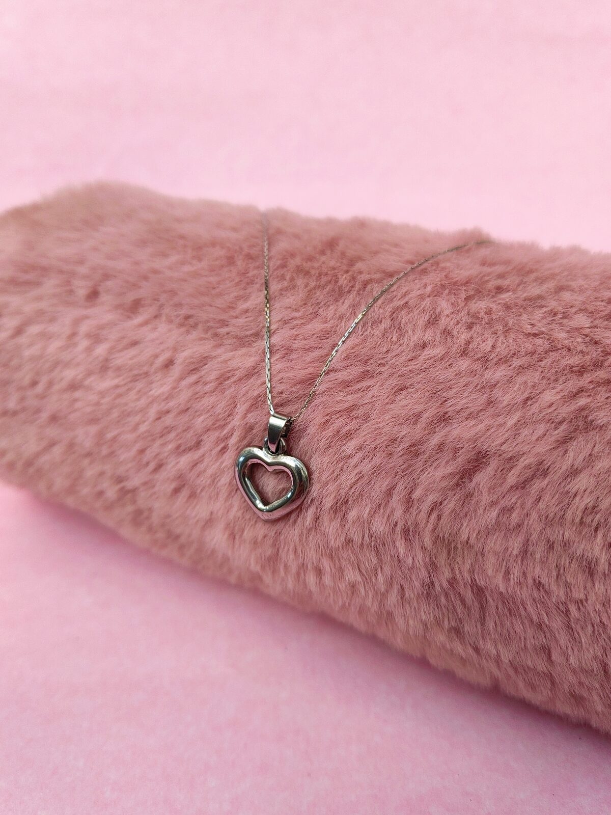 Cadena y Dije Open Heart Silver — Acero Quirúrgico (45 cm)