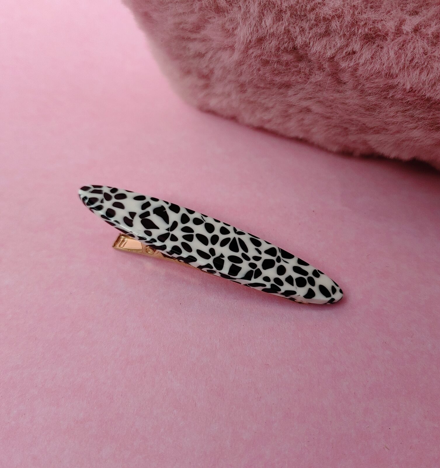 Pinza Hebilla Dalmatian Spotted — Acetato Bicolor Blanco & Negro