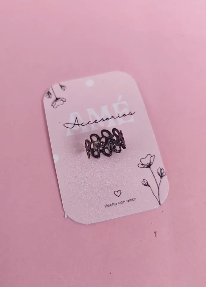 Ear Cuff Leaf Cluster Black