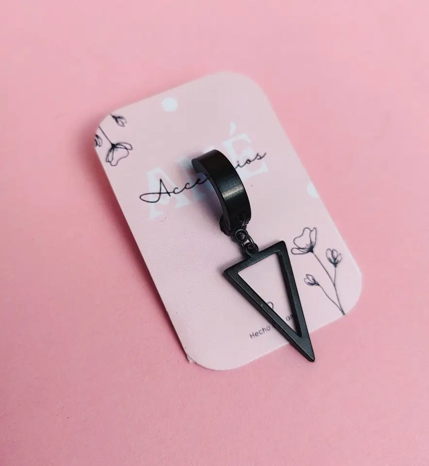 Aro Fake Piercing Triangle Black