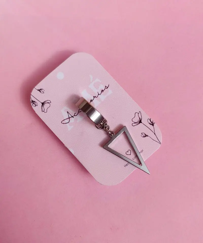 Aro Triangle Dangle Silver Steel