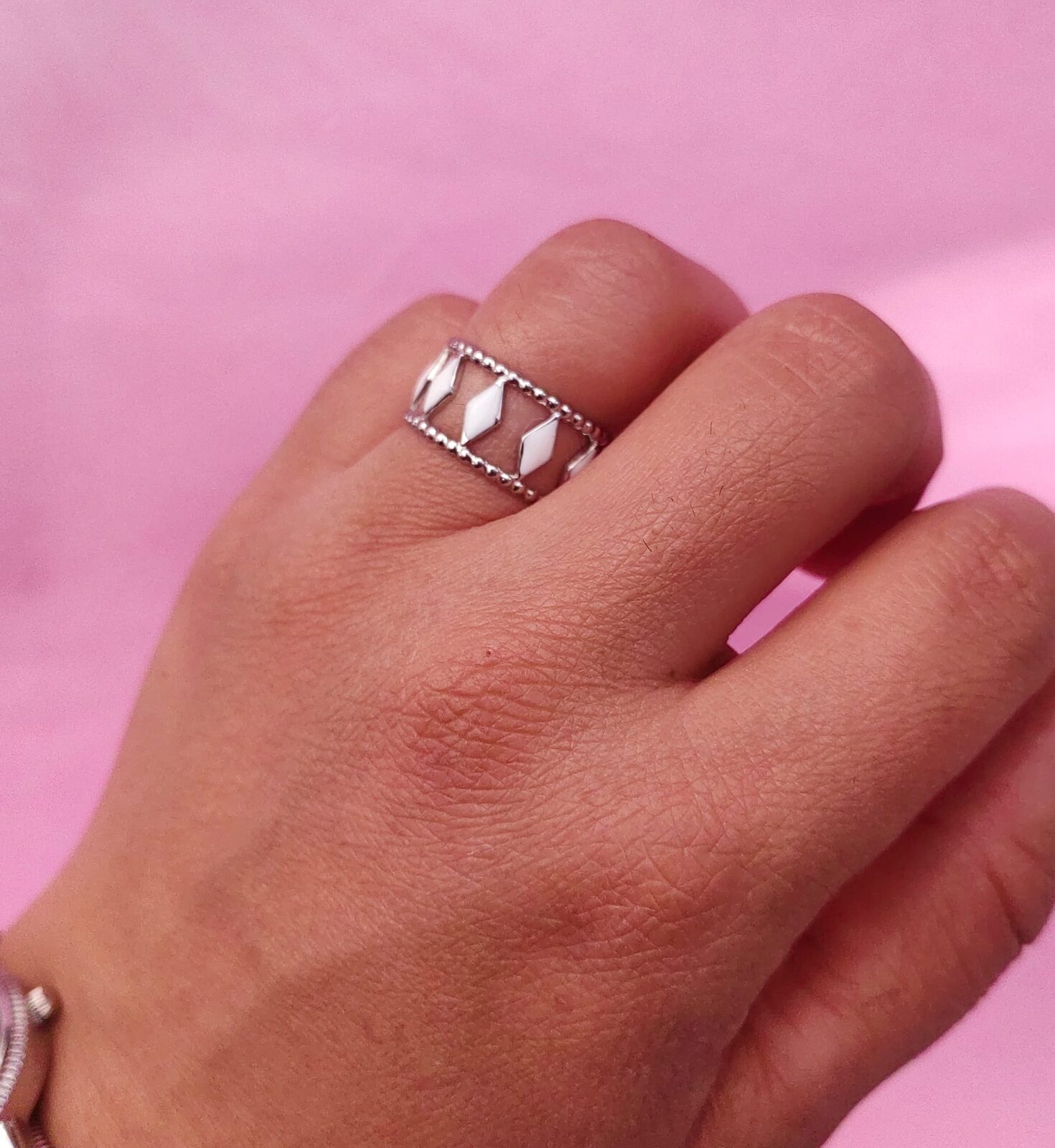Anillo Acero Quirúrgico Silver Rhombus — Anillo Regulable Calado Rombos