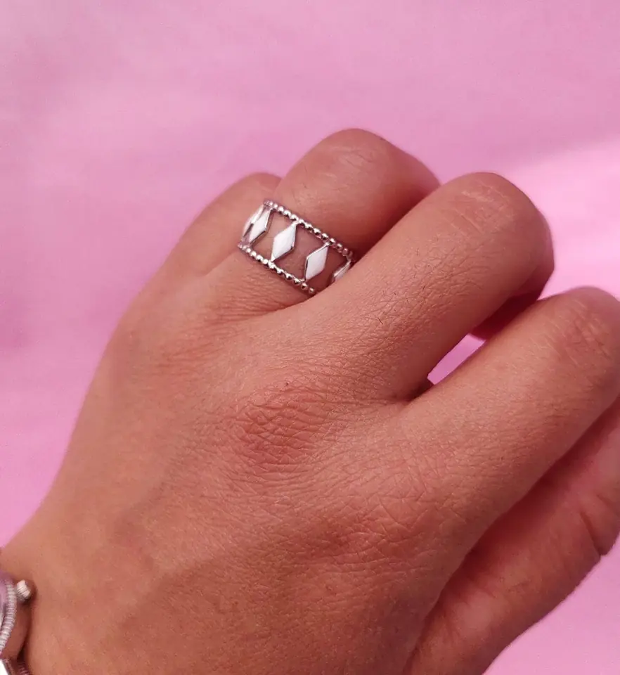 Anillo Acero Quirúrgico Silver Rhombus — Anillo Regulable Calado Rombos