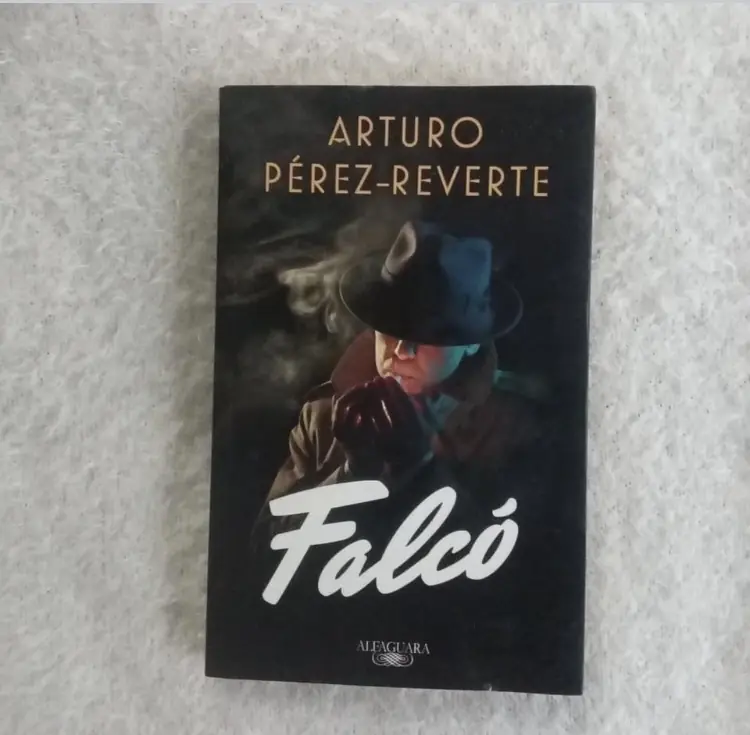 Falcó. Arturo Pérez-Reverte.