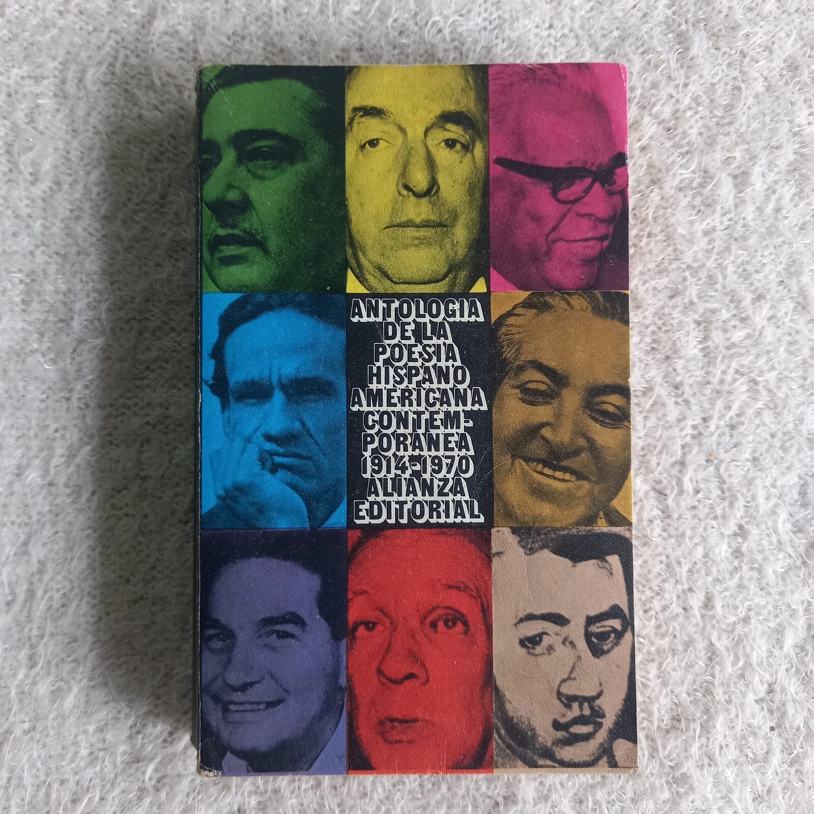 Antología de la poesía hispanoamericana contemporánea 1914 - 1970. Selección y prólogo de José Olivio Jiménez
