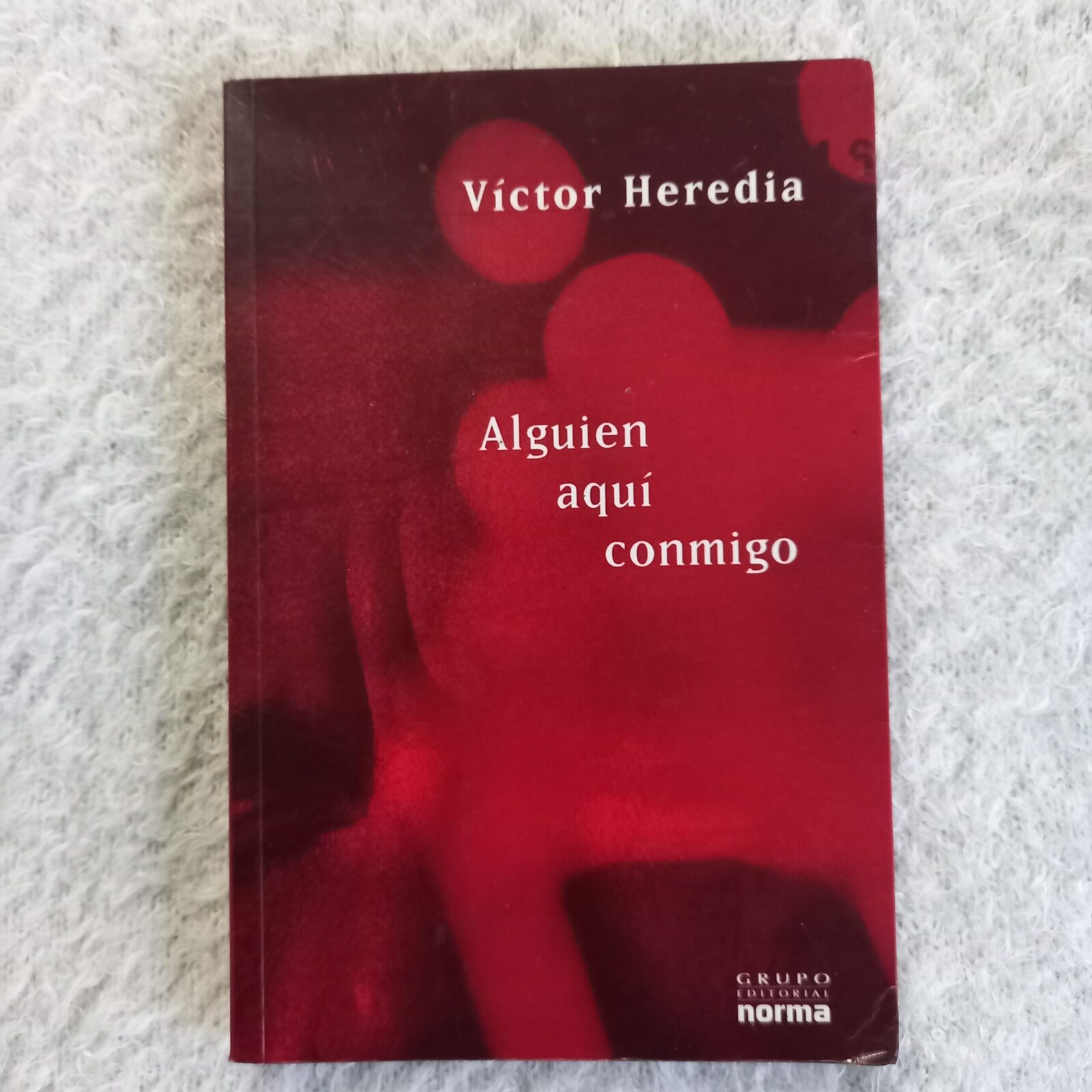 Alguien aquí conmigo. Víctor Heredia