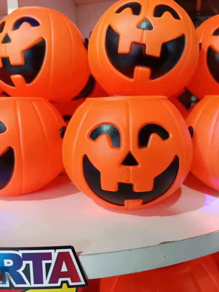 Calabaza chica para juntar caramelos halloween