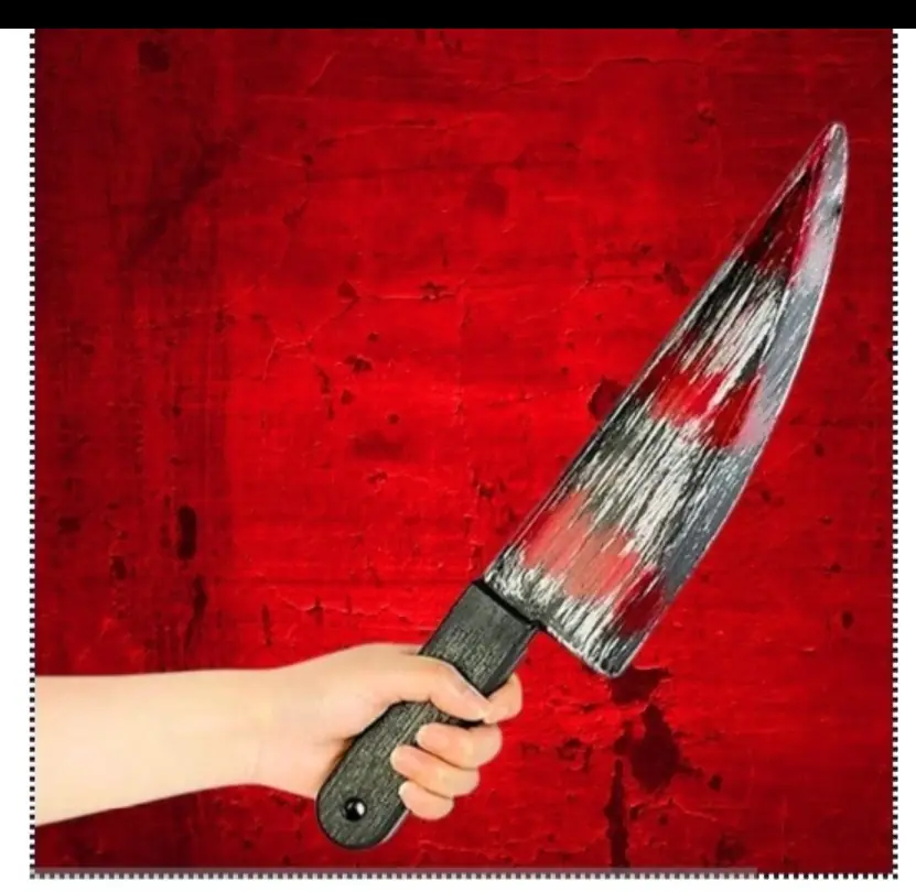 Cuchillo triangular halloween chuky