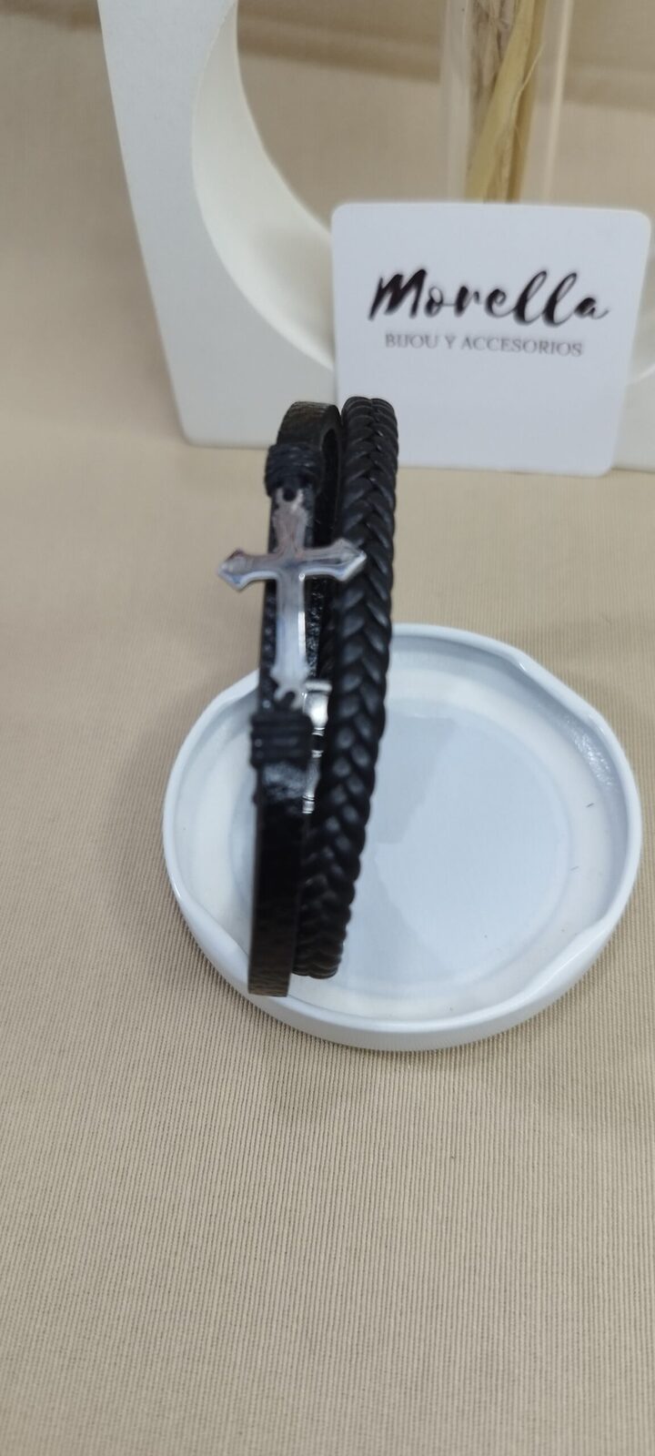 Pulsera cuero  cruz
