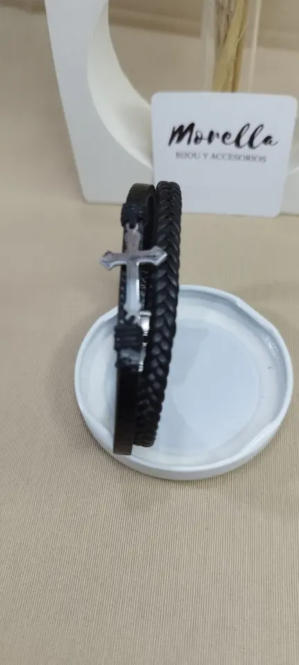 Pulsera cuero  cruz
