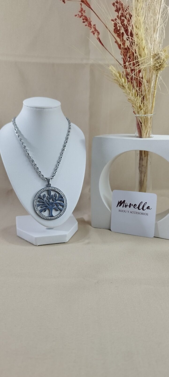 Cadena y dije grande árbol de la vida