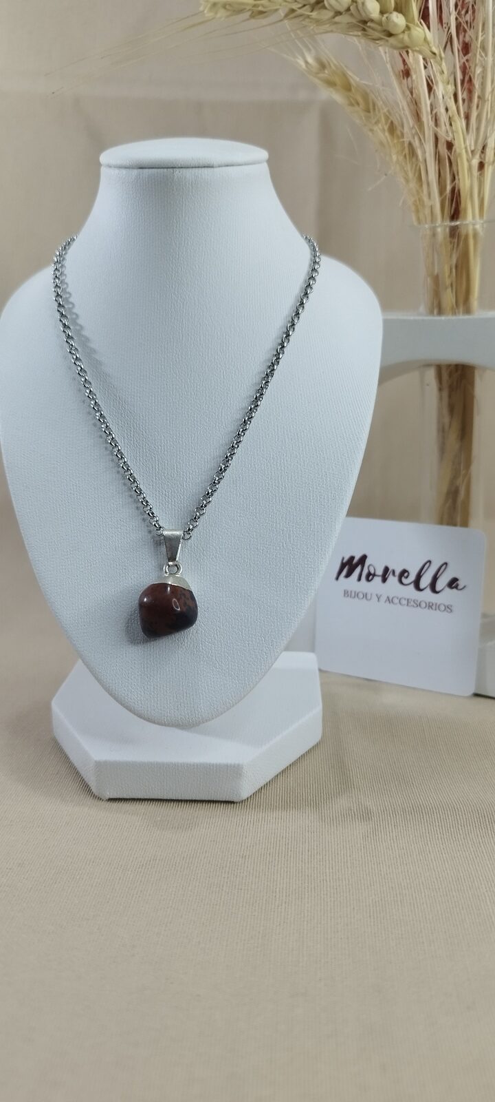 Cadena con dije obsidiana caoba