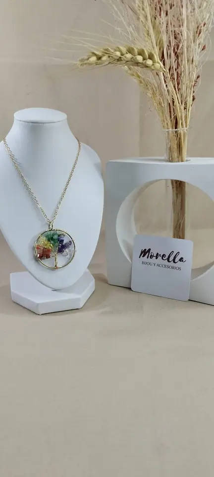 Cadena y dije árbol de la vida 7 chakras
