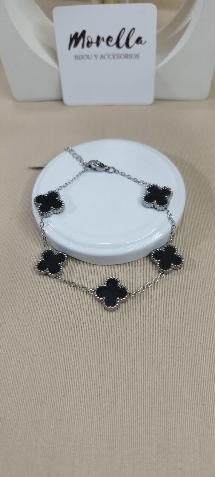 Pulsera trebol negro
