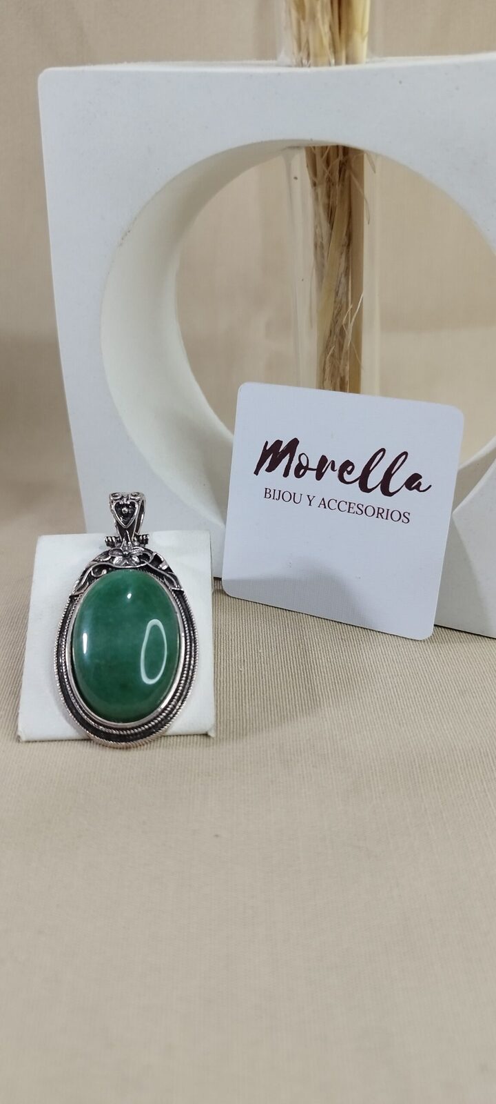 Dije en cuarzo verde