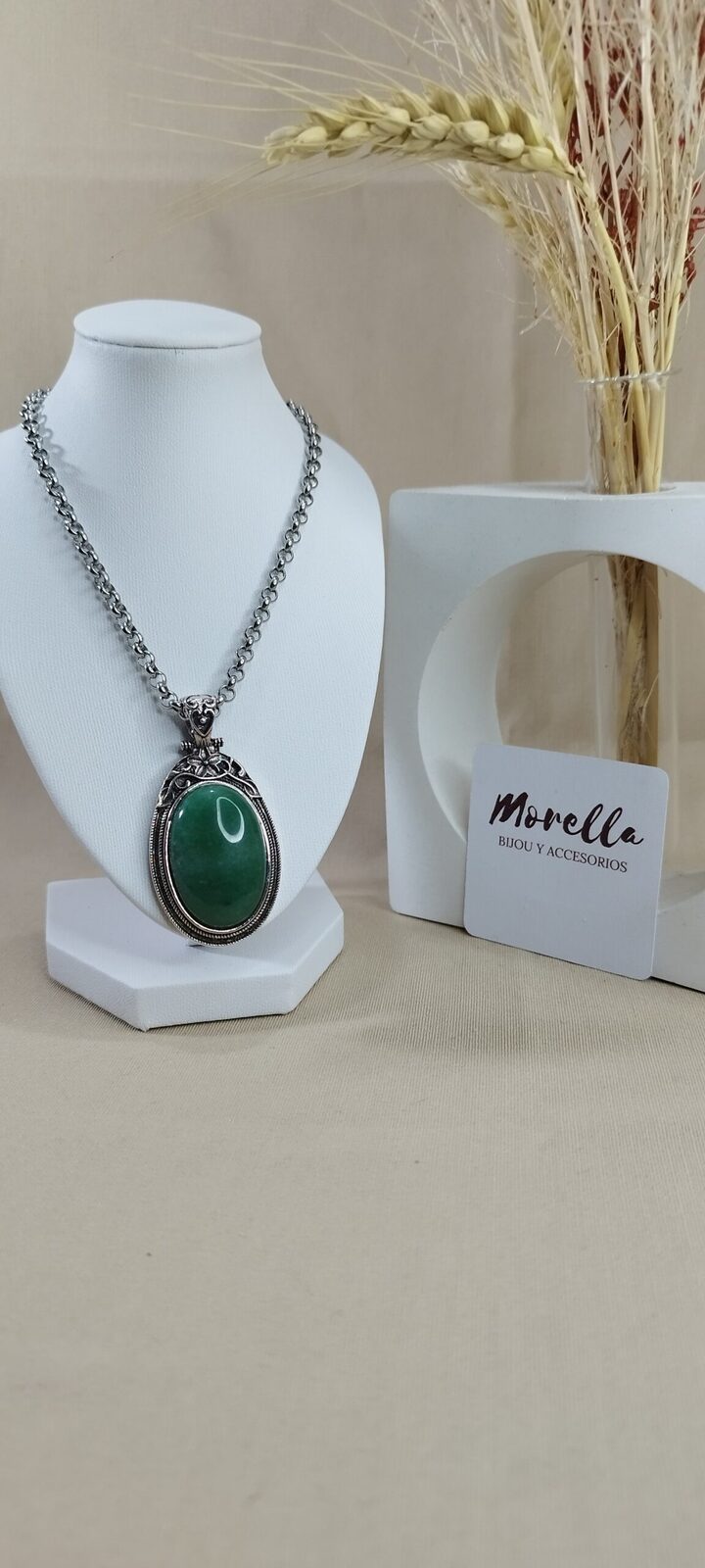 Cadena con dije cuarzo verde