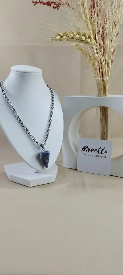Cadena con dije sodalita