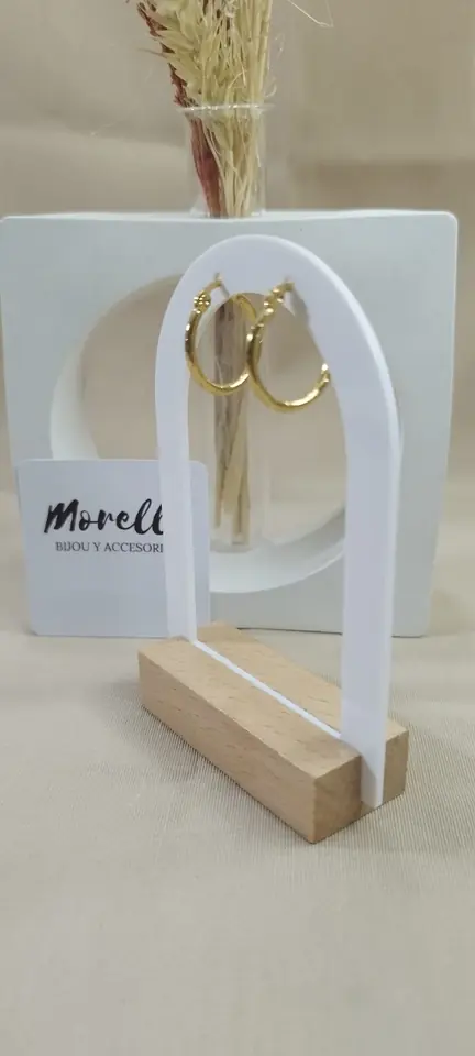 Aros chicos con detalle labrado