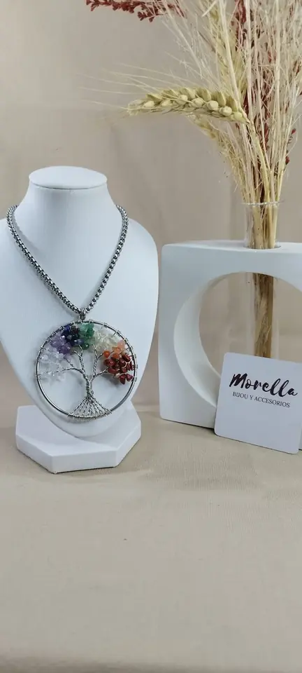 Cadena y dije árbol de la vida 7 chakras