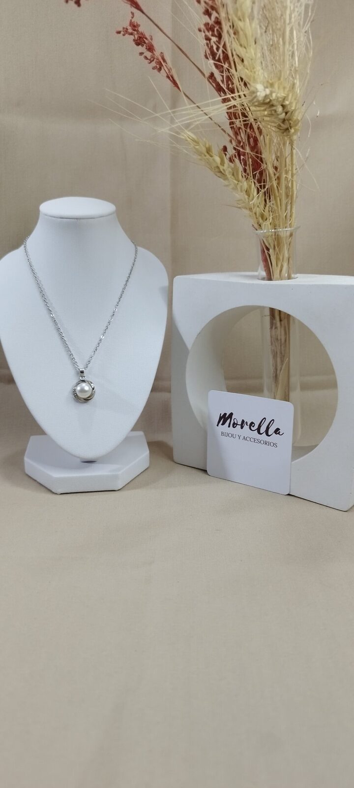 Cadena con dije de perla de río