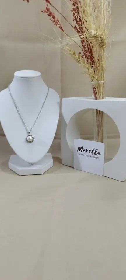 Cadena con dije de perla de río