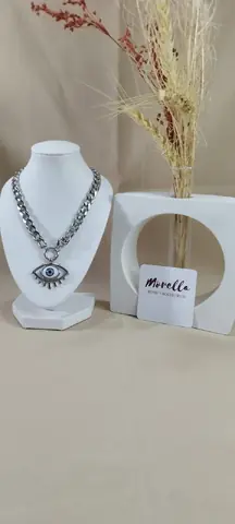 Cadena con dije de ojo turco