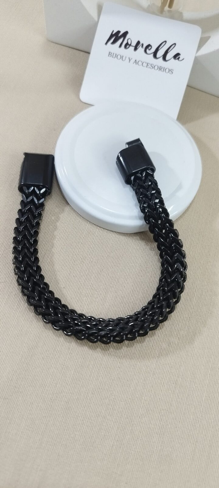 Pulsera negra