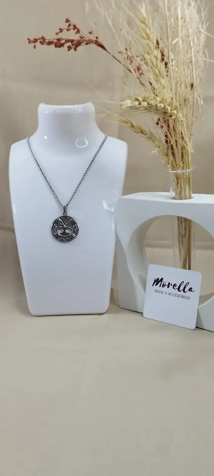 Cadena con dije árbol de la vida