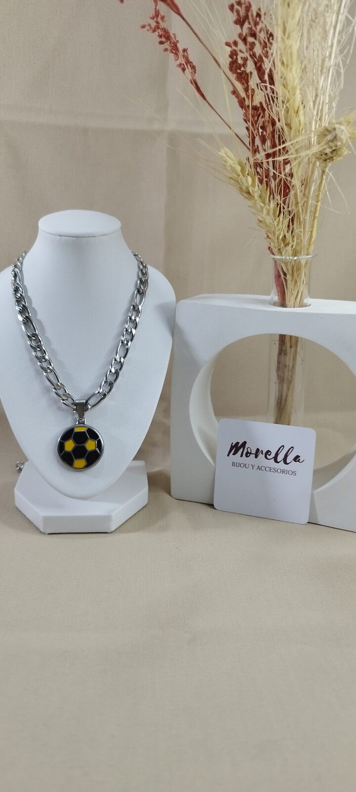 Cadena con dije pelota de futbol de Peñarol