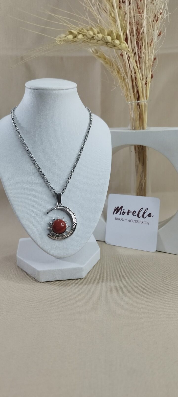 Cadena con dije jaspe rojo