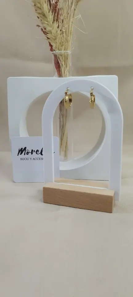 Aros labrados pequeños